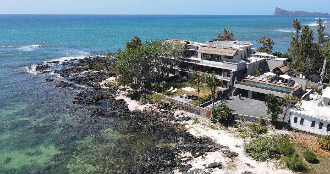 Pointe D'Azur Living