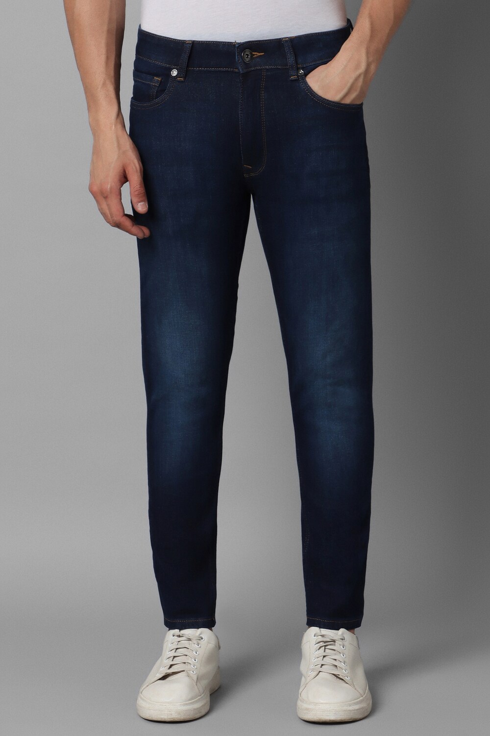 MEN DENIM SLIM JEANS