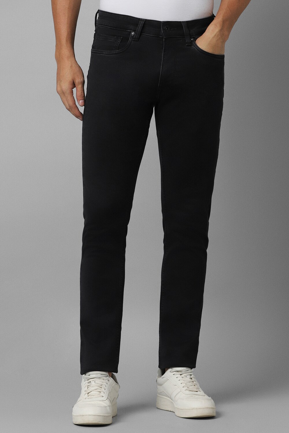 MEN DENIM SLIM JEANS