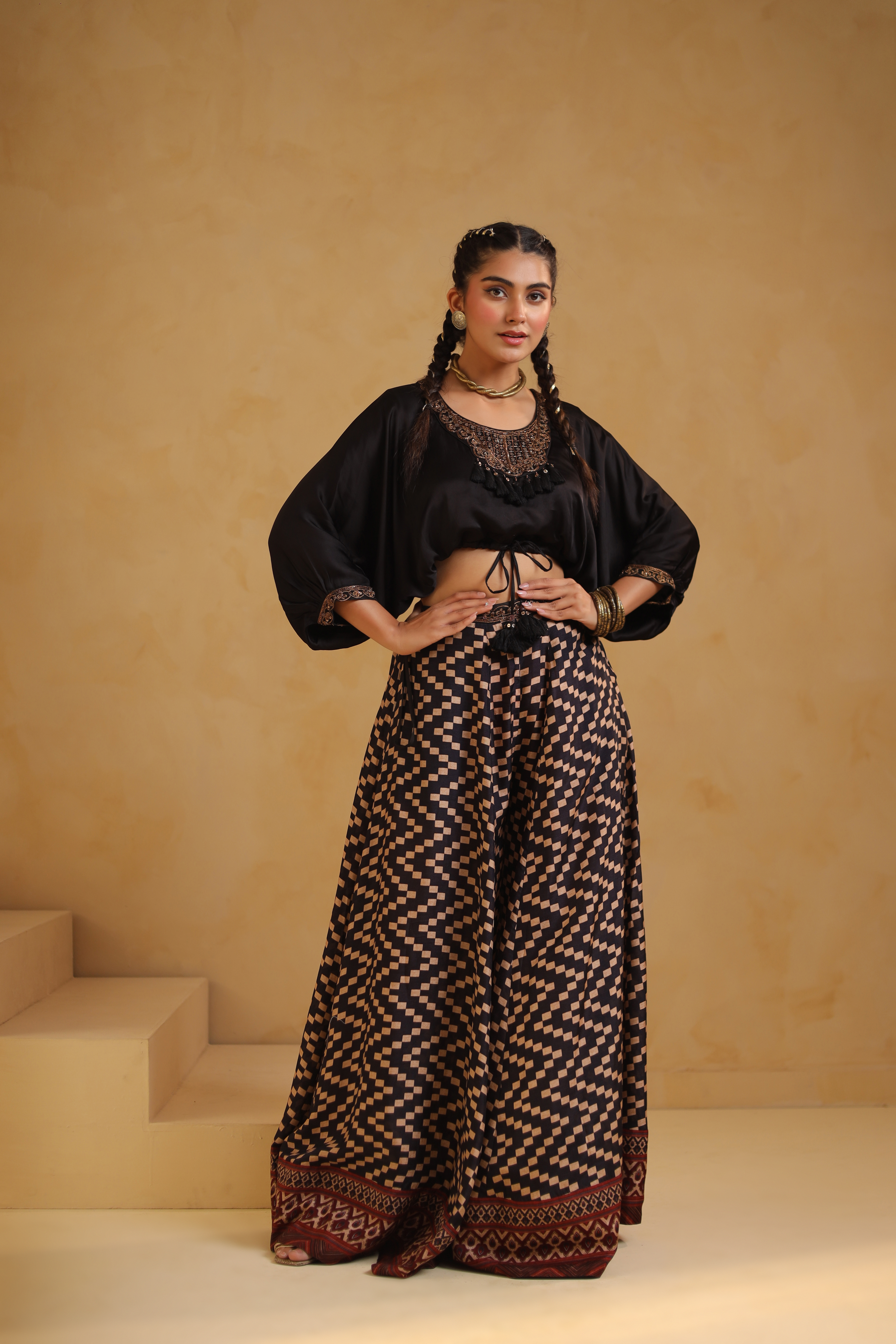 WOMEN ETHNIC CROP TOP