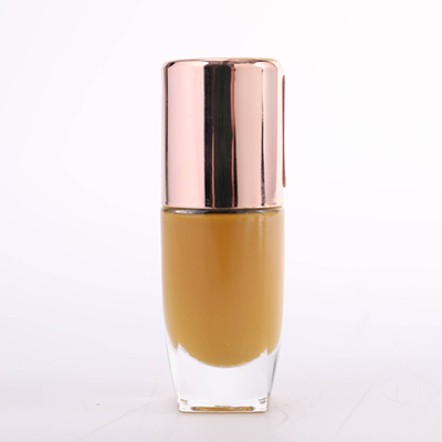 WATER-BASED NAIL POLISH WITH GOLDEN CAP
