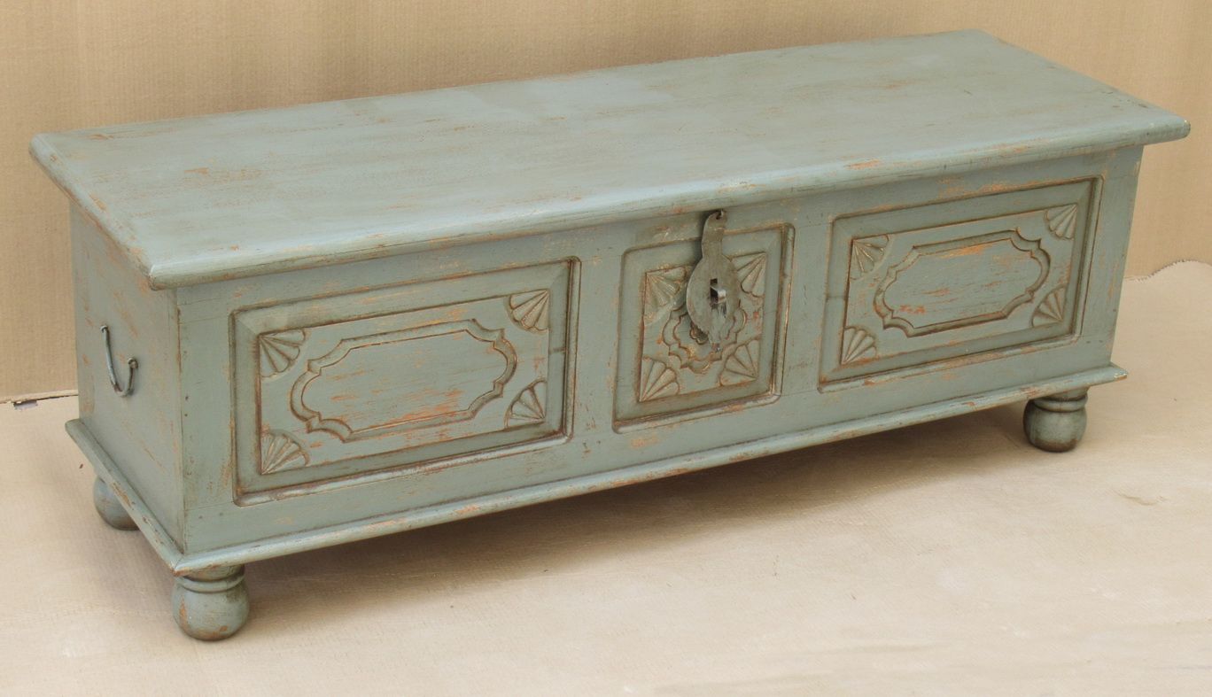 ASTORIA - TRUNK GREY 127L X 40W X 47H CM