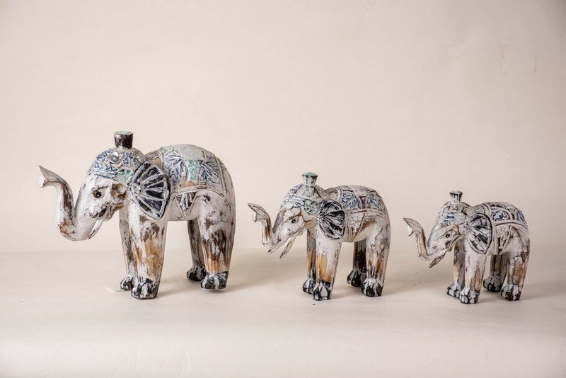 ALINA - ELEPHANT DECORATED STATUE WOOD WHITE MEDIUM 17 CM