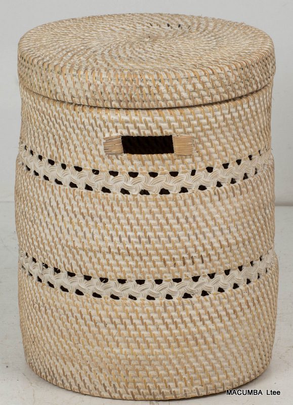 PIO - BASKET WITH CARVING WHITE SMALL D 30 X 40 CM