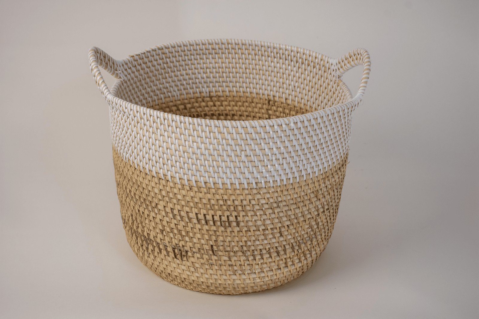 CARVI - BASKET RATTAN WHITE 30D24 MEDIUM