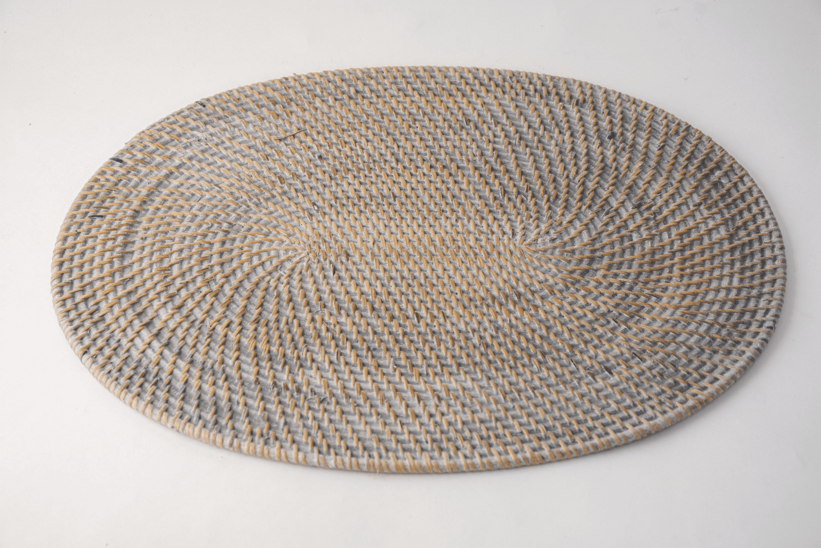 SEAGRASS - PLACEMAT RATTAN OVAL RATTAN GREY 30 X 40 CM