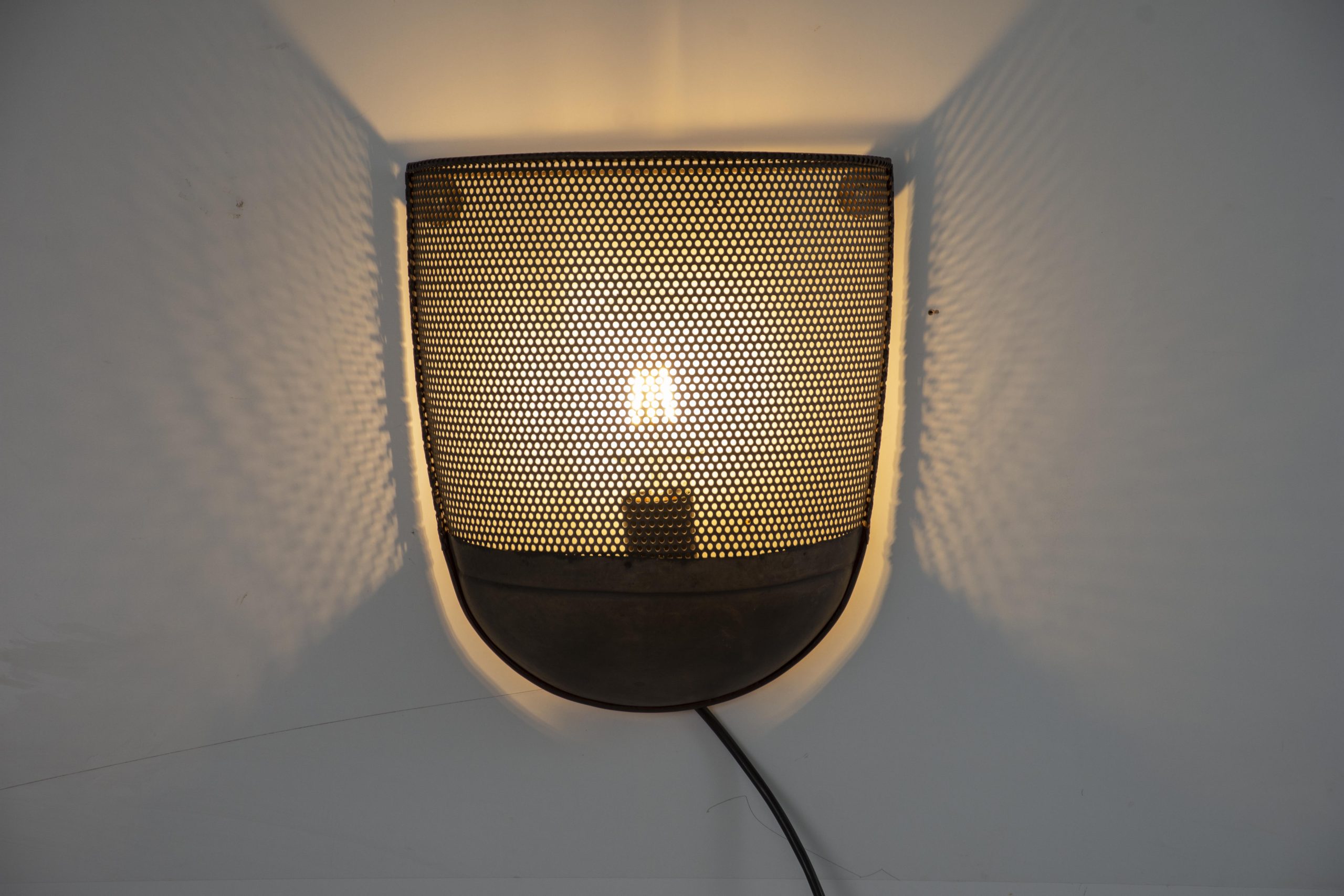 ESIRA - WALL LAMP METAL MESH ANTIC BROWN 29 X 27 X 11 CM