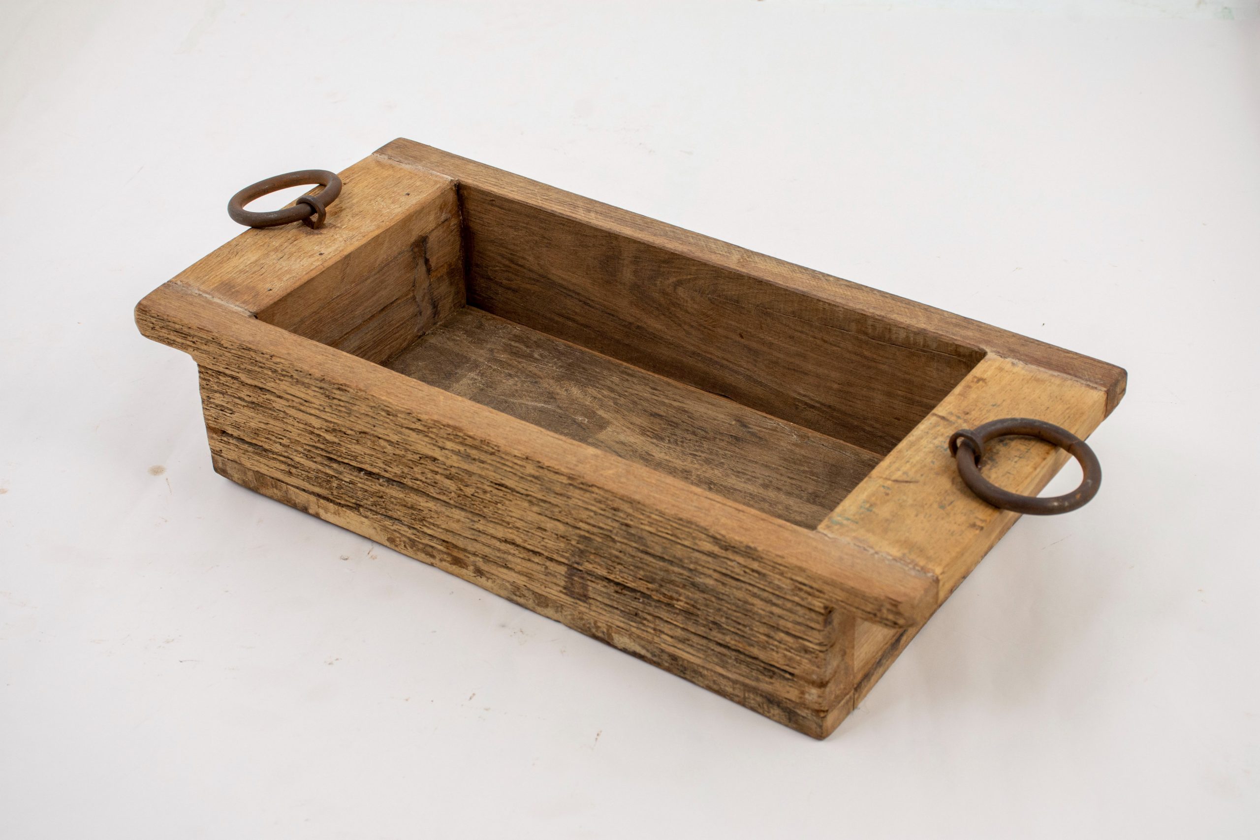 ALLAMANDA - TRAY WOODEN W - IRON HANDLE 45L X 20W X 10H CM