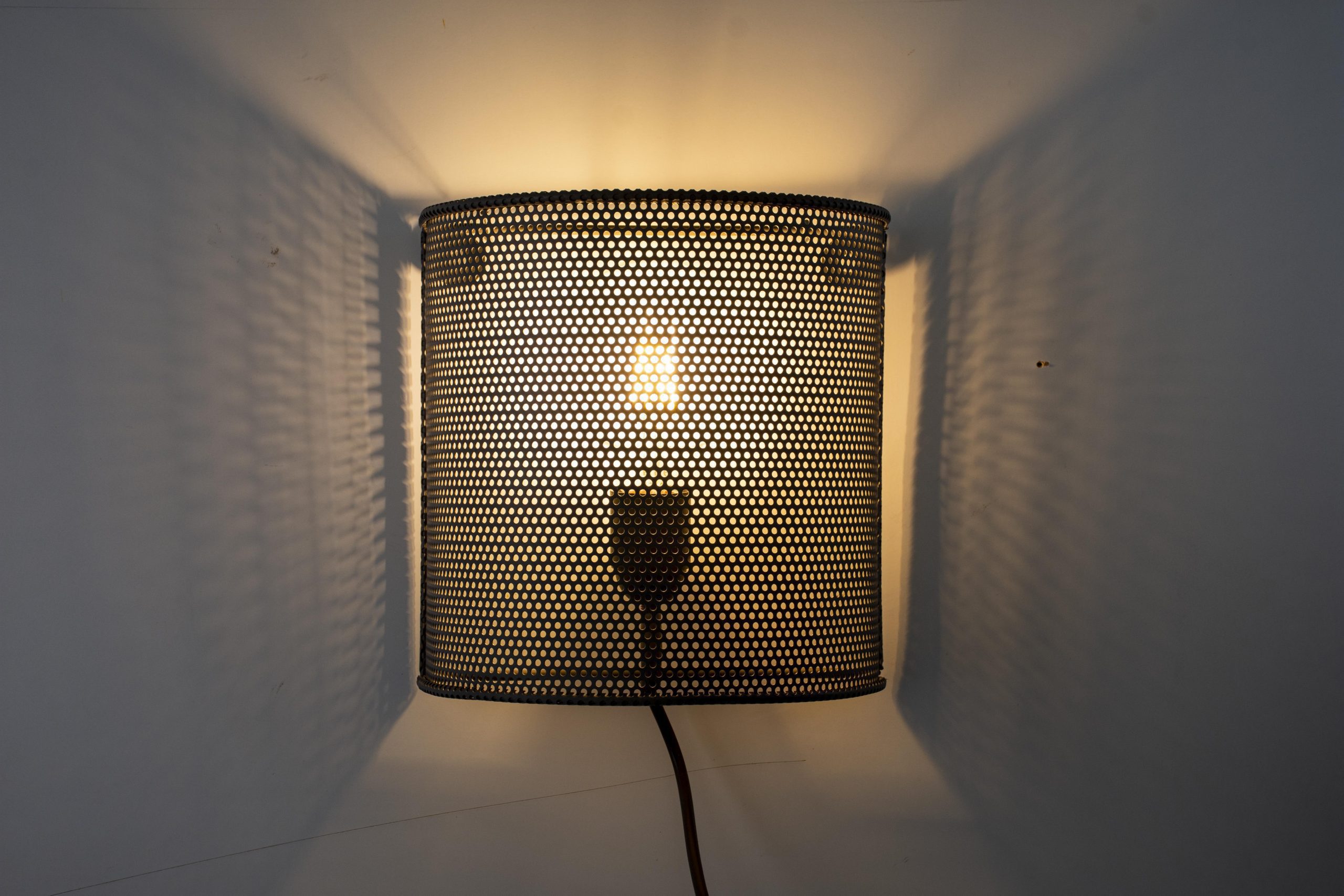 BEKILY - WALL LAMP METAL MESH CIMENT GREY 23 X 13 X 19 CM