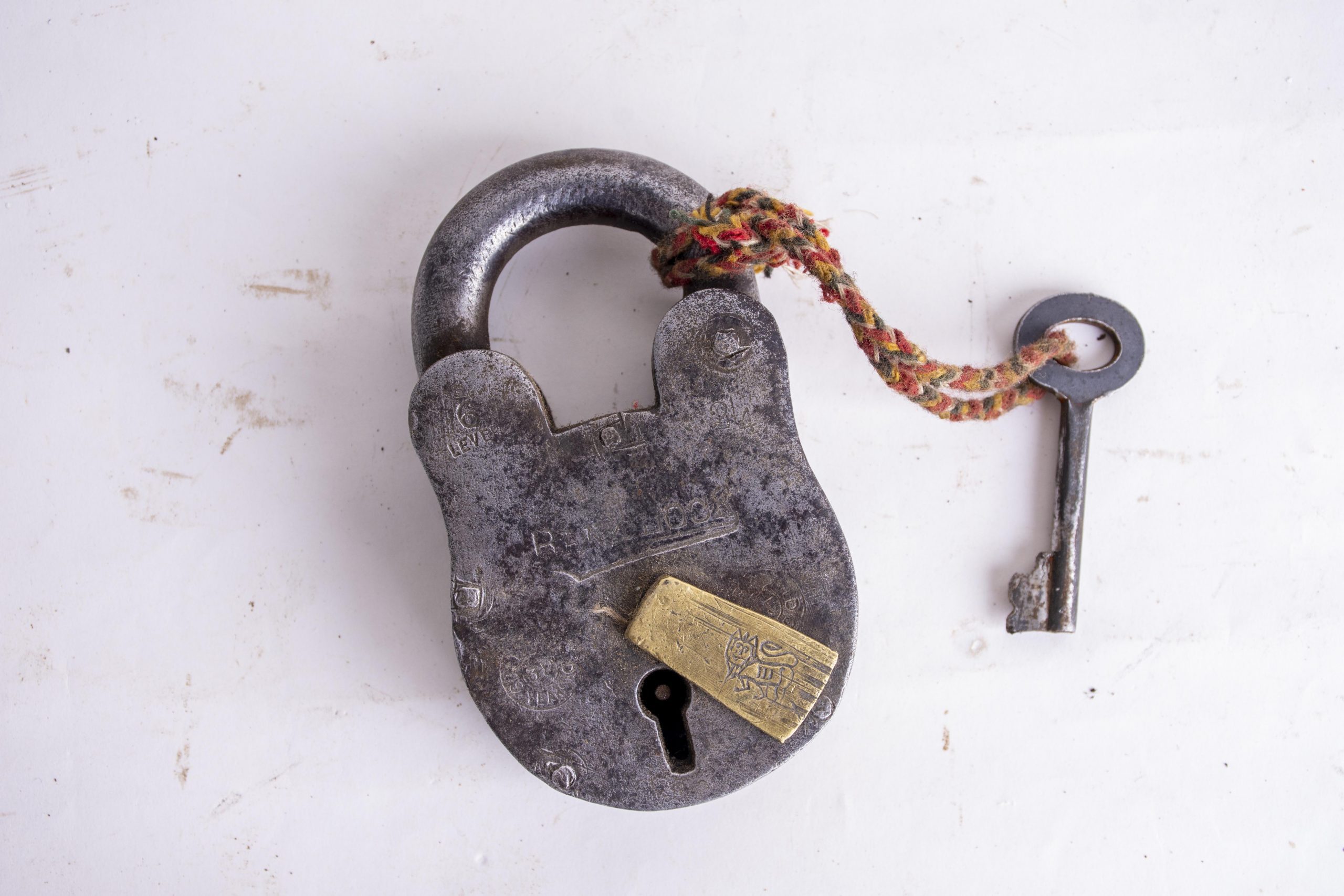 MARMARA - LOCK IRON 10 CM