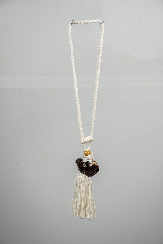 ANITA - TASSEL WITH SHELL