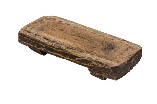 RAKESH - TRAY W -  BORDER CARVING 29L X 15W X 6H CM