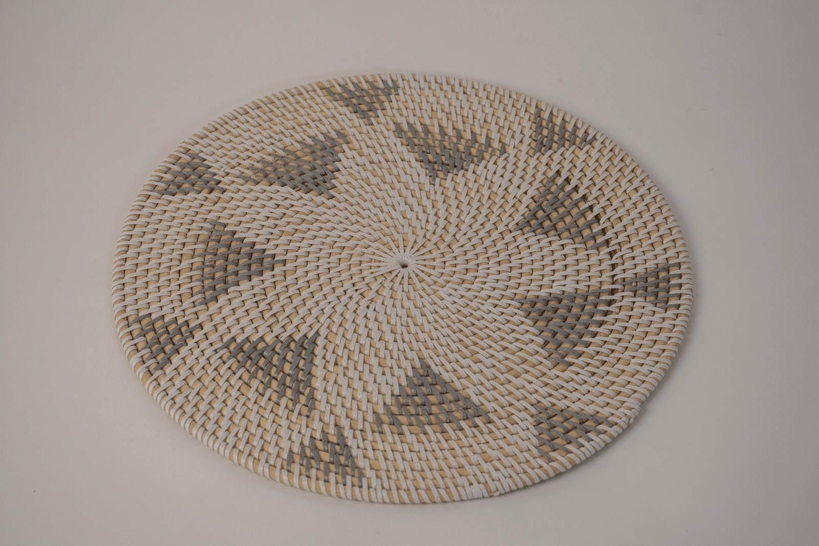 TAZA - PLACEMATT RATTAN GREY D35