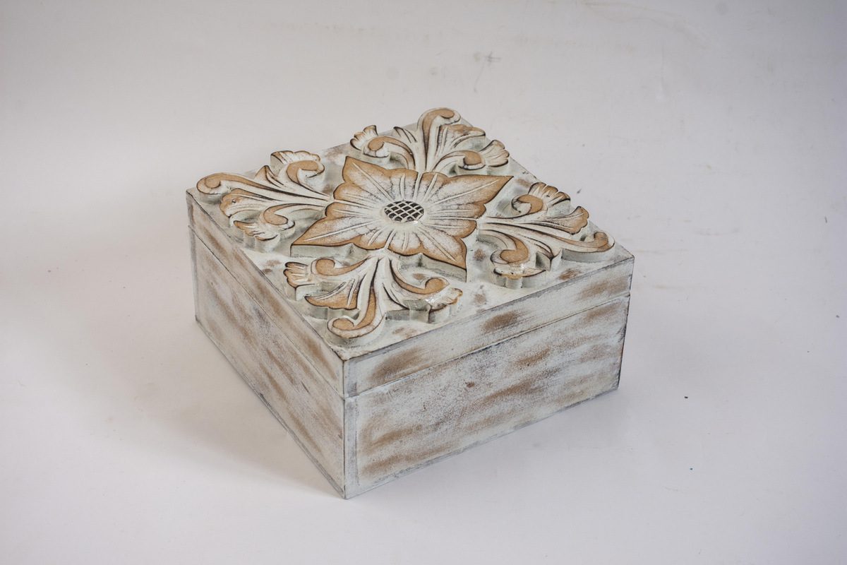 SOROCABA - BOX WOOD SMALL NATURAL WHITE 20L X 20W X 10H