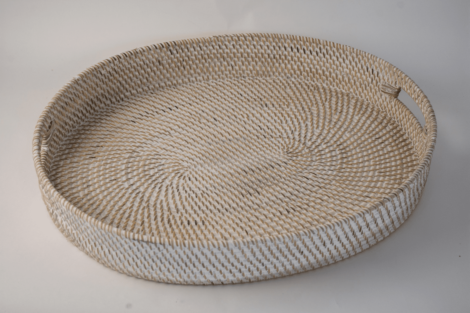LULU - TRAY RATTAN OVAL WHITE LARGE 48 X 37