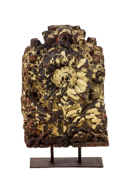 FELICITY - SCULPTURE ON STAND SMALL 18L X 11W X 31H CM