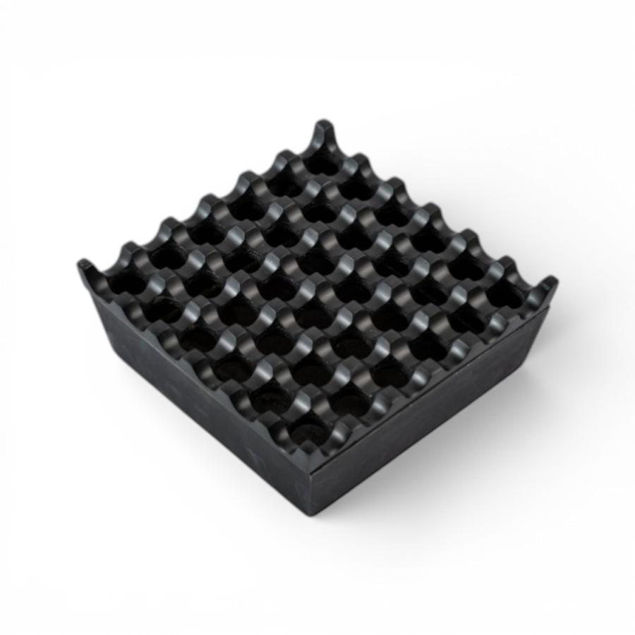 ASHTRAY ALUMINIUM SQUARE BLACK 36 HOLES 14X14XH5