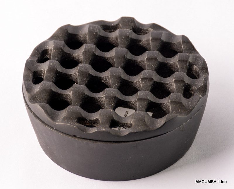 ASHTRAY ALUMINIUM ROUND 24 HOLES BLACK D 11 X 4H