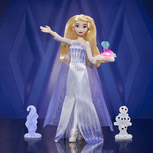 Poupée Elsa Révélation Royale - La Reine des Neiges Hasbro : King Jouet,  Barbie et poupées mannequin Hasbro - Poupées Poupons
