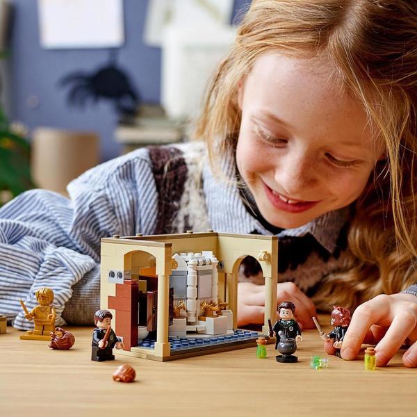 LEGO Harry Potter Moment Potions de poudlard, classe 76383 Original pour  enfants, nouveau jouet pour enfants, cadeau d'anniversaire et de noël pour  unisexe - AliExpress