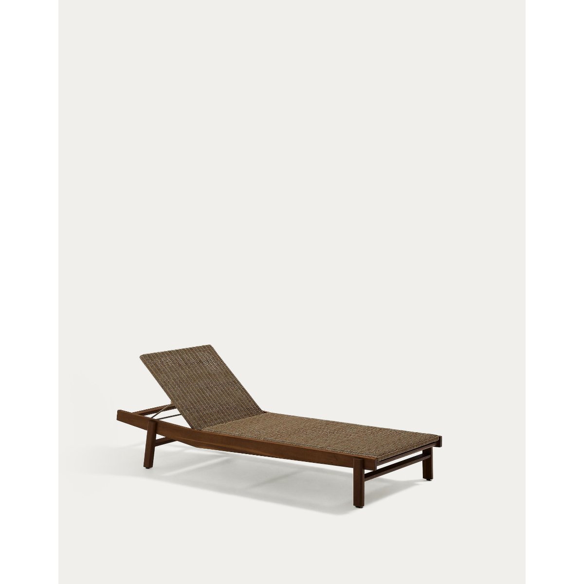 Itani sun lounger in FSC 100% solid acacia wood and synthetic rattan
