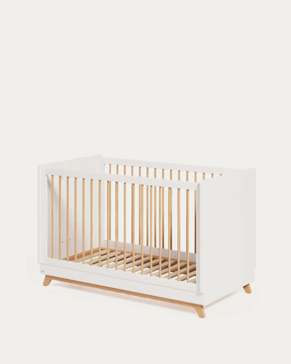 Maralis evolving cot made from solid beech wood with a white finish. 70 x 140 cm