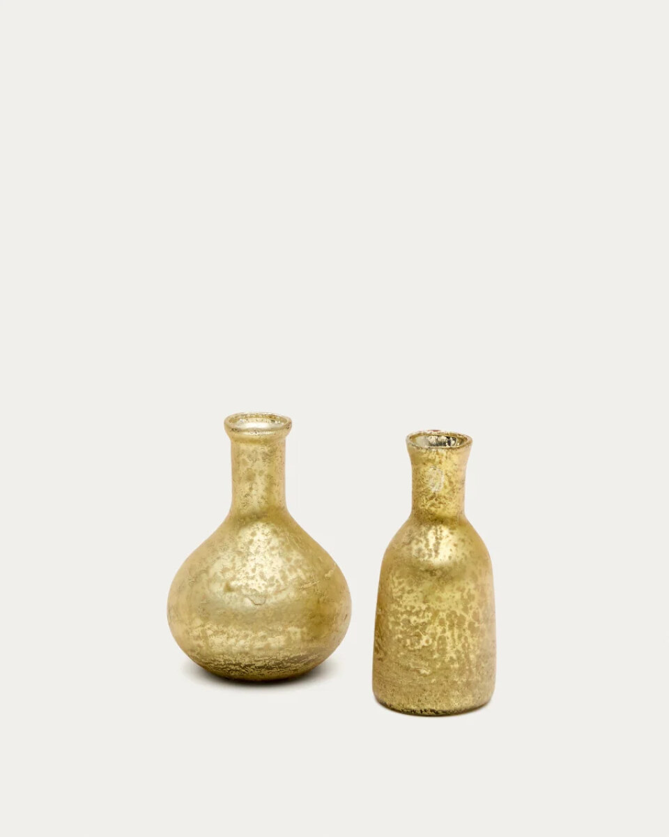 Deila set of 2 gold. recycled-glass vases. 10 cm