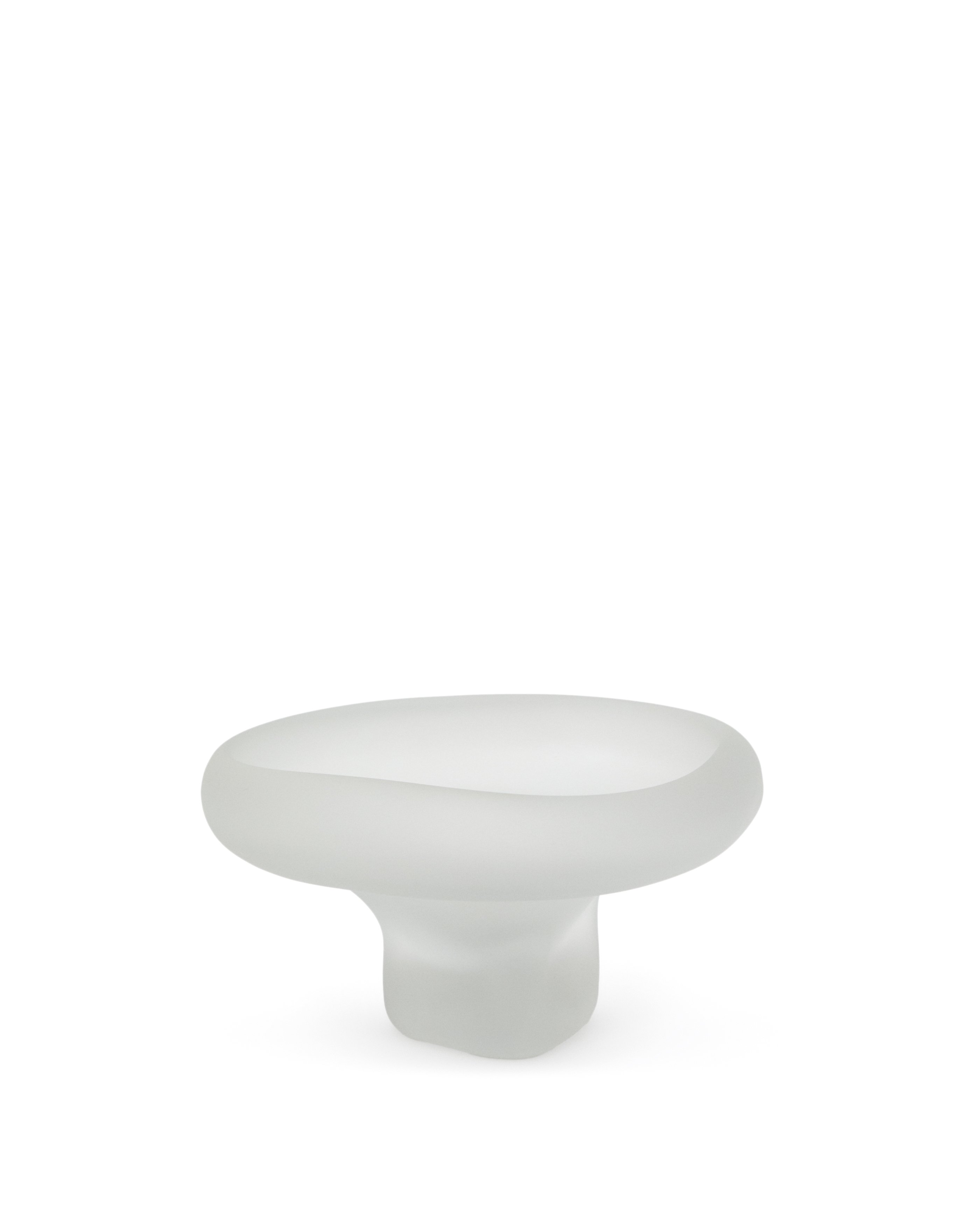 Ondaro frosted glass centrepiece 15cm