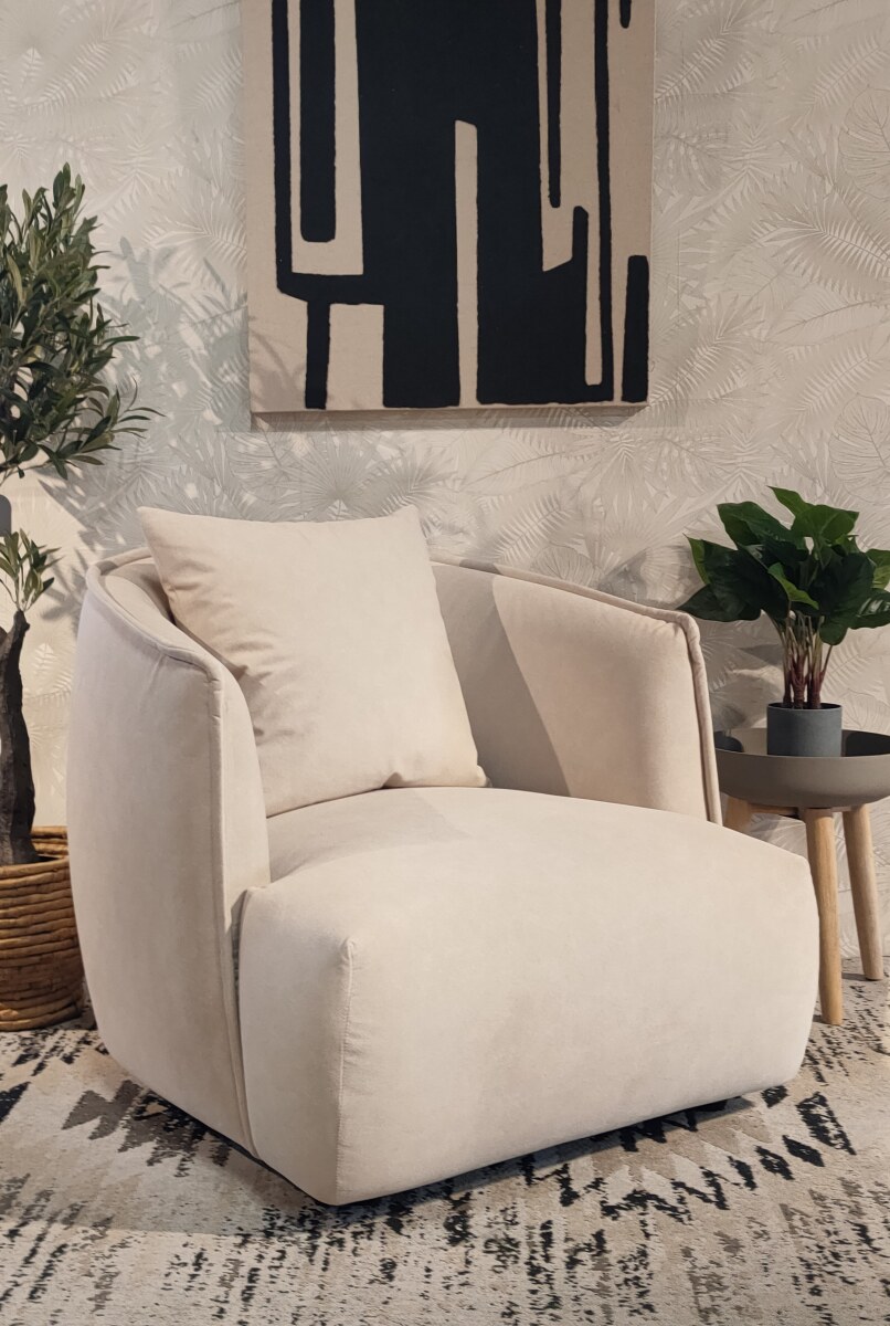 HA692 SOFA 1 SEATER A2_1341_42