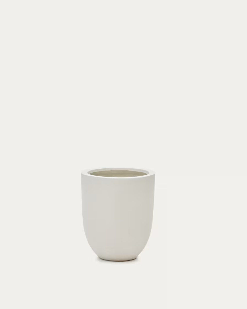 Aiguablava plant pot in white cement.  39 cm