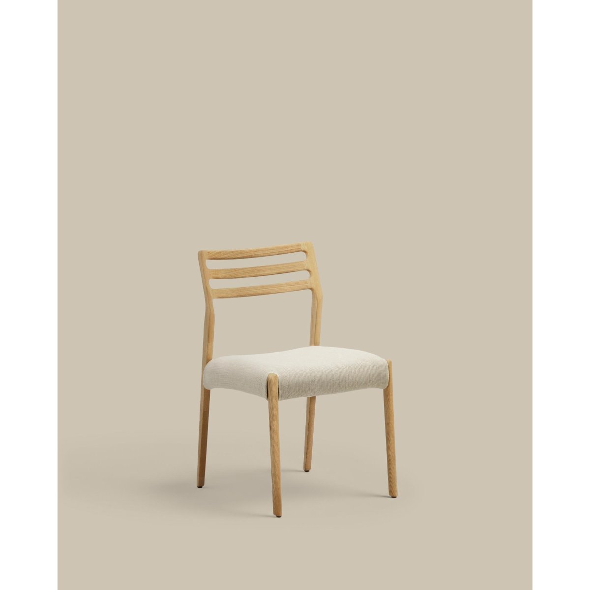 Cudia chair removable cover in beige chenille solid oak wood natural finish FSC Mix Credit