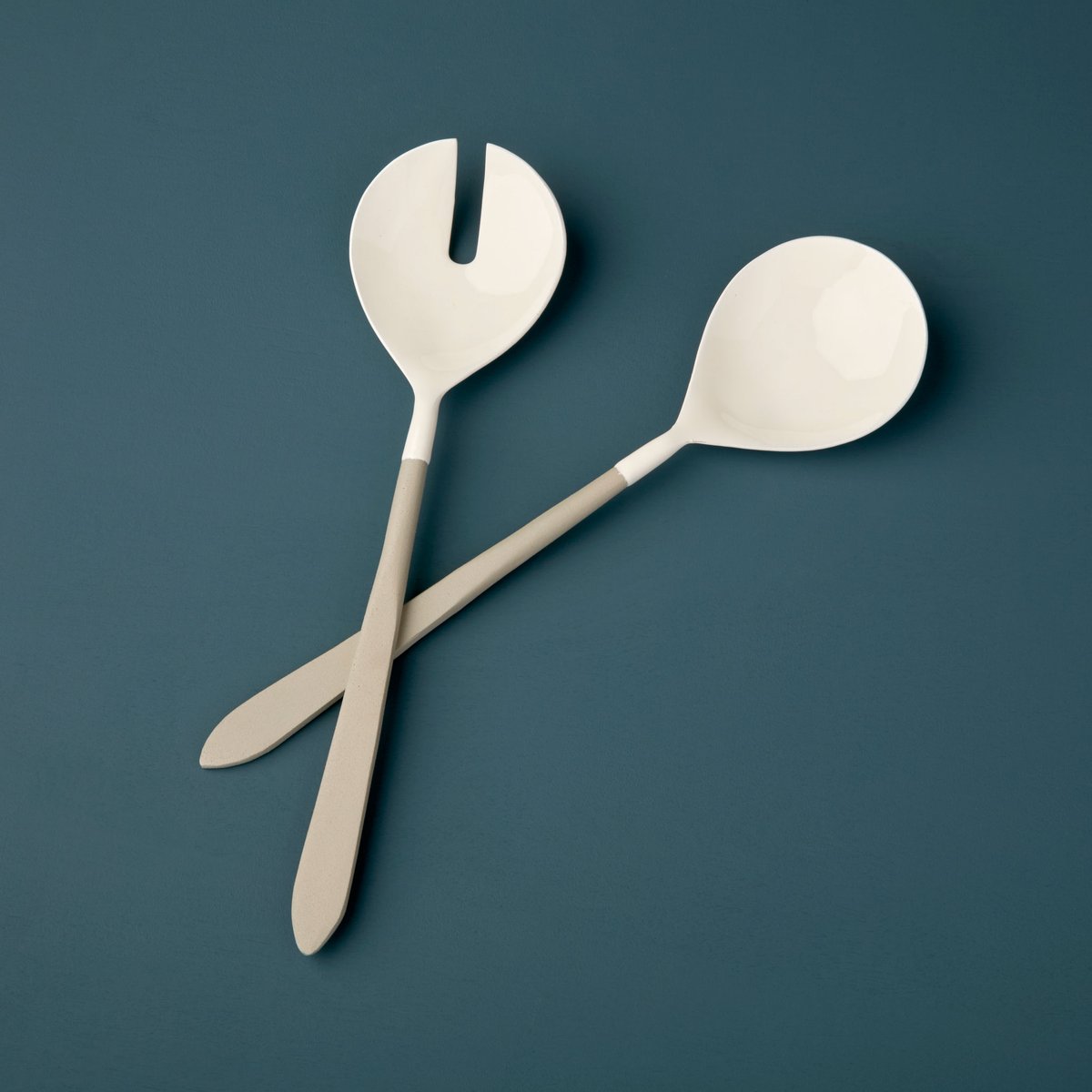 Easton Serving Set Dove