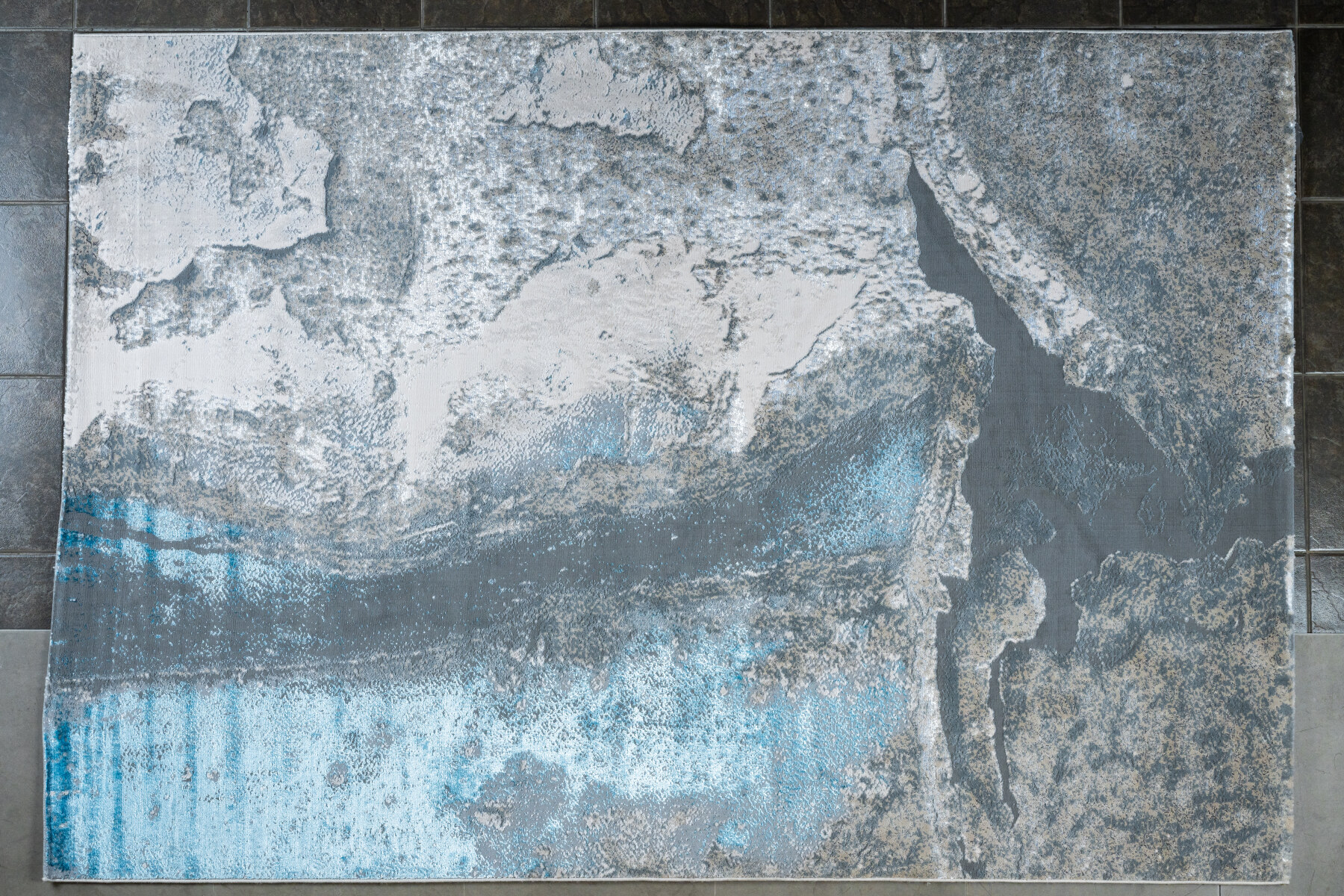 MT230 TAUPE SILVER QINQQIU RUG 160X230CM