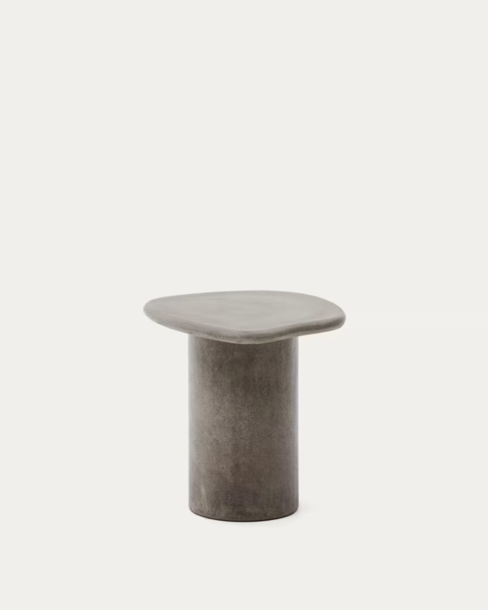 Macarella cement side table. 48 x 47 cm