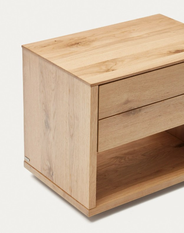 Alguema bedside table in oak wood veneer with natural finish. 60 x 50 cm
