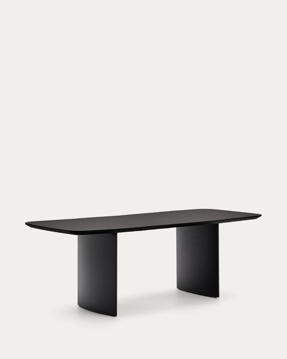 Litto black. lacquered MDF table. 200 x 100 cm