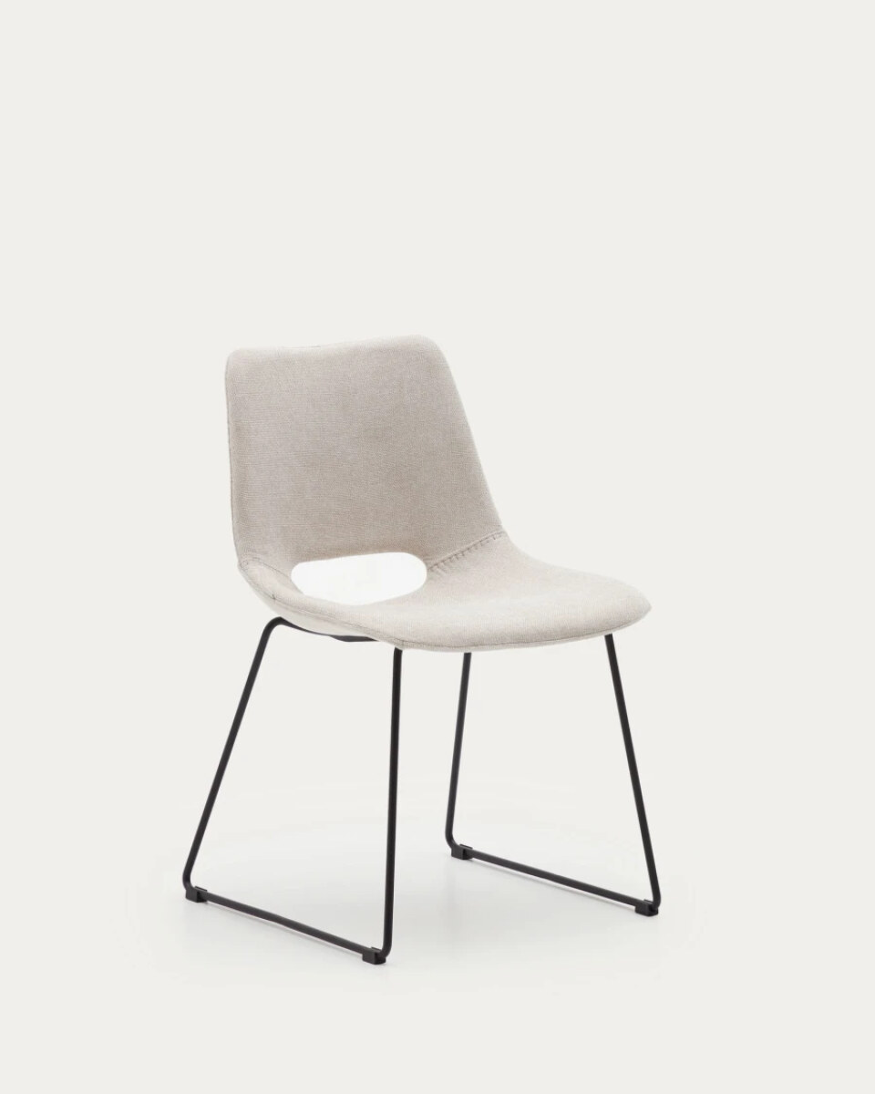 Beige Zahara chair with black steel legs