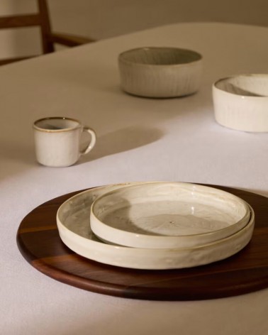 TABLEWARE AND KITCHEN ACCESSORIES