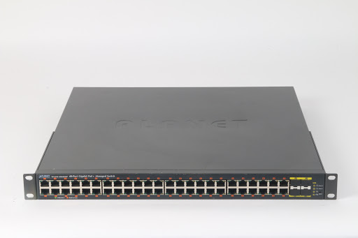48-PORT 10/100/1000T 802.3AT POE + 4-PORT SHARED 100/1000X SFP MANAGED SWITCH