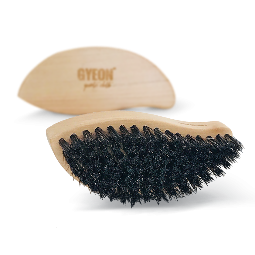 Gyeon Q2M Leather Brush