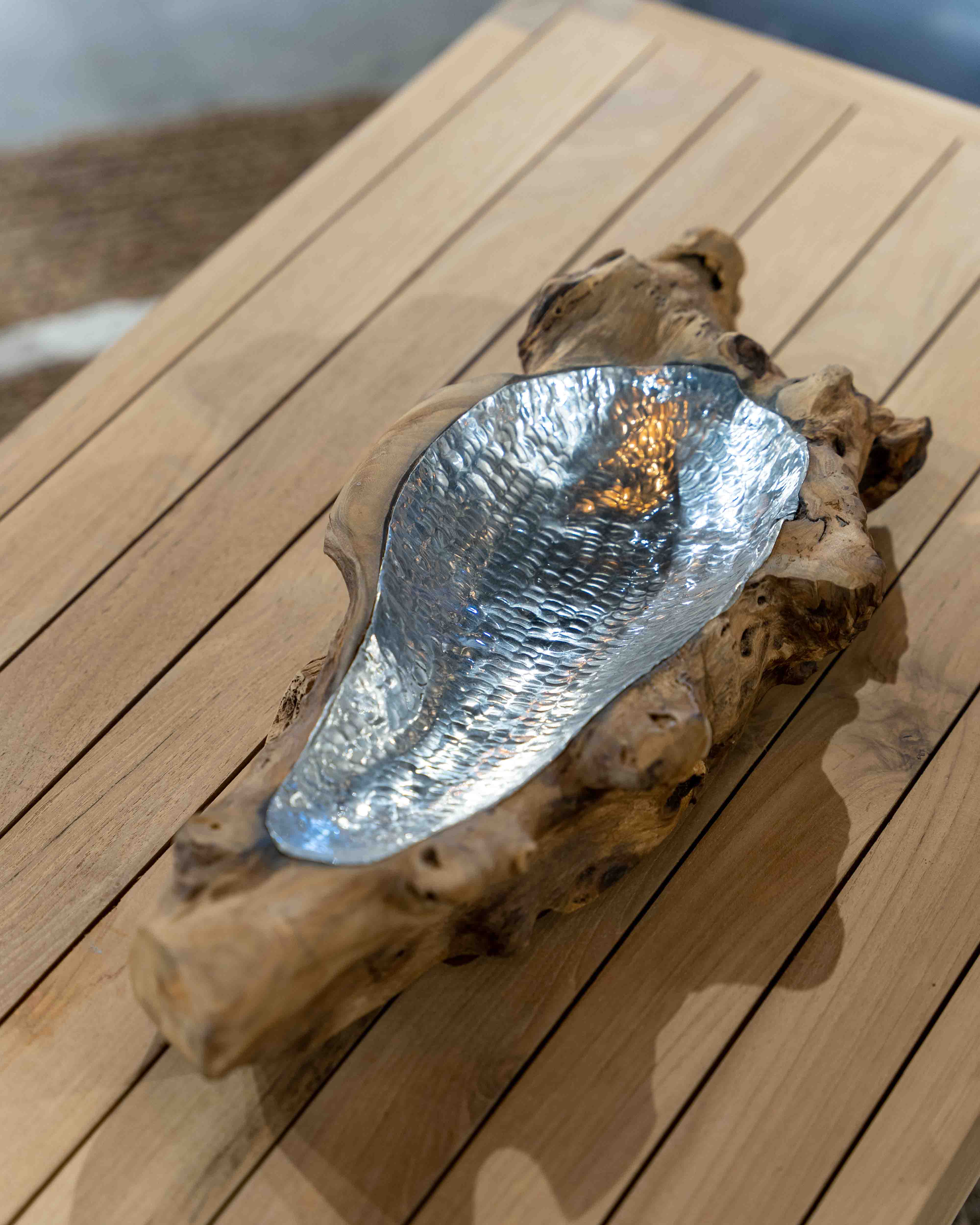 TANDUK BOWL WITH ALUMINIUM- 45X20X12CM